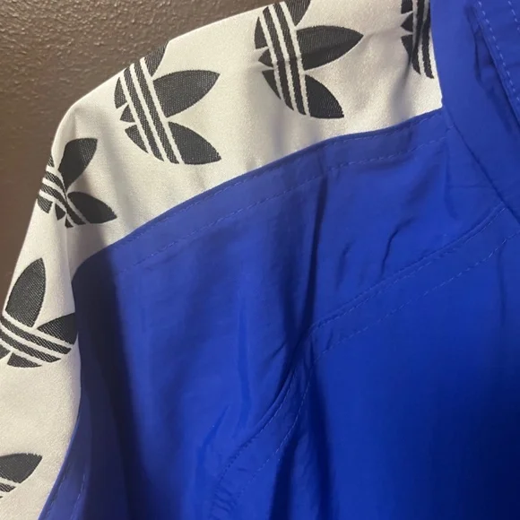 Addis’s jacket - Picture 6 of 8